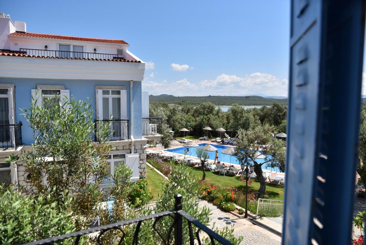 Zeytin Arasi Apart Otel Айвалик Екстер'єр фото