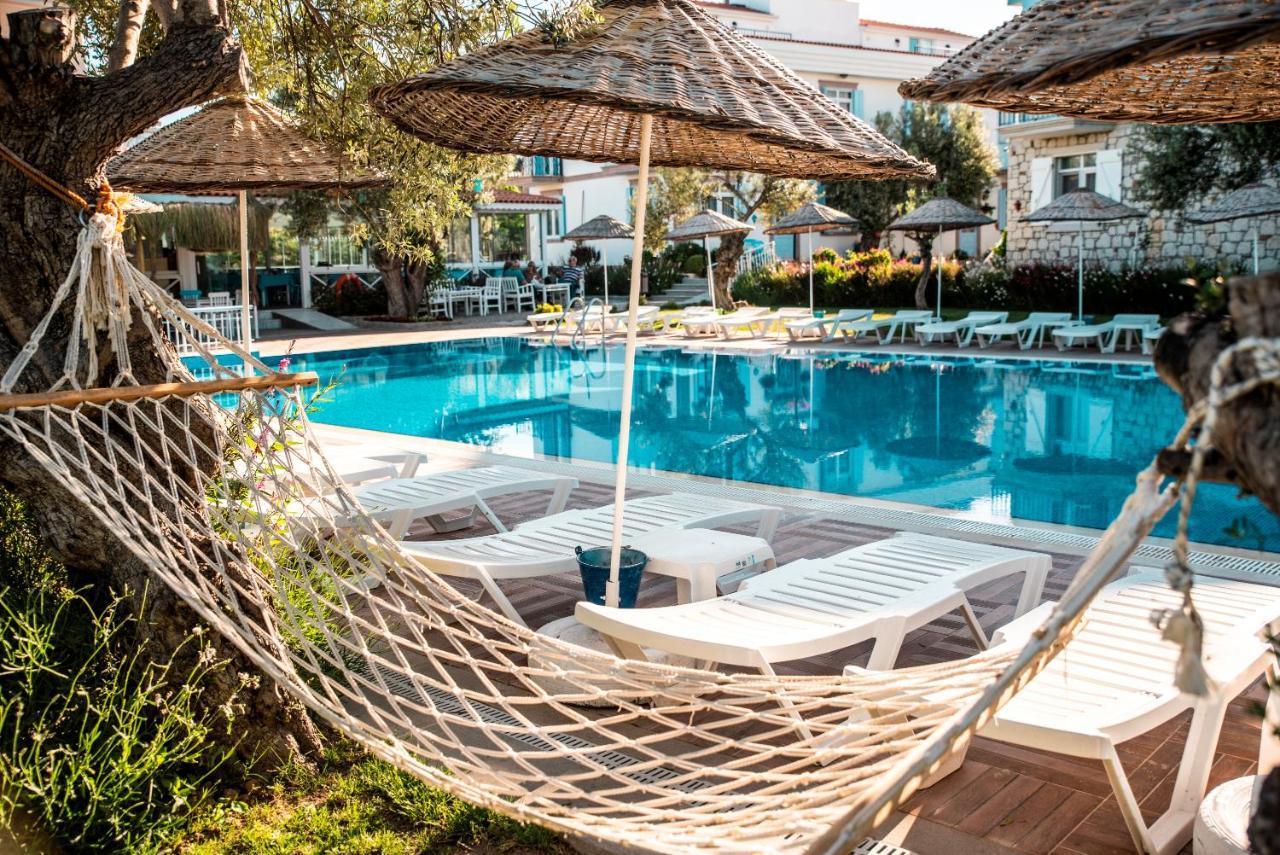 Zeytin Arasi Apart Otel Айвалик Екстер'єр фото