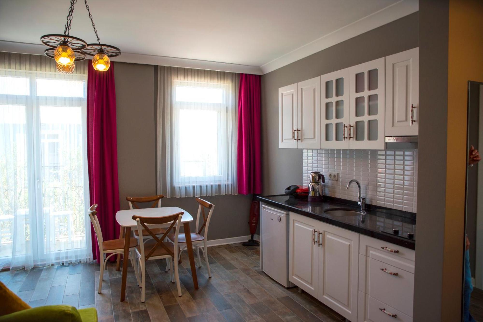 Zeytin Arasi Apart Otel Айвалик Номер фото