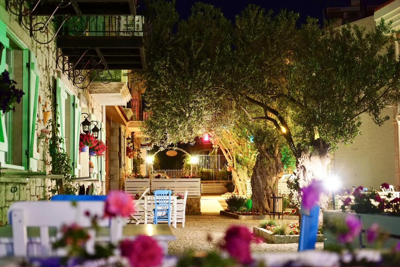 Zeytin Arasi Apart Otel Айвалик Екстер'єр фото